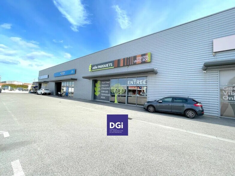 Local commercial dans Nîmes à louer - Photo de l’immeuble – Image 2 sur 4
