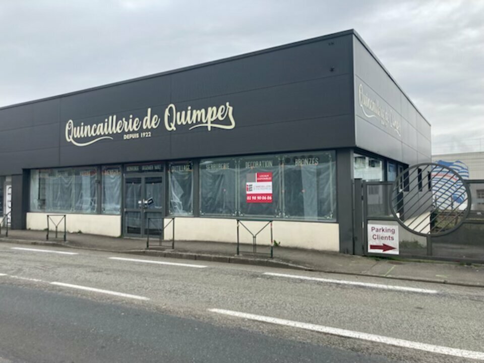 Local commercial dans Quimper à louer Photo de l’immeuble– Image 1 sur 2