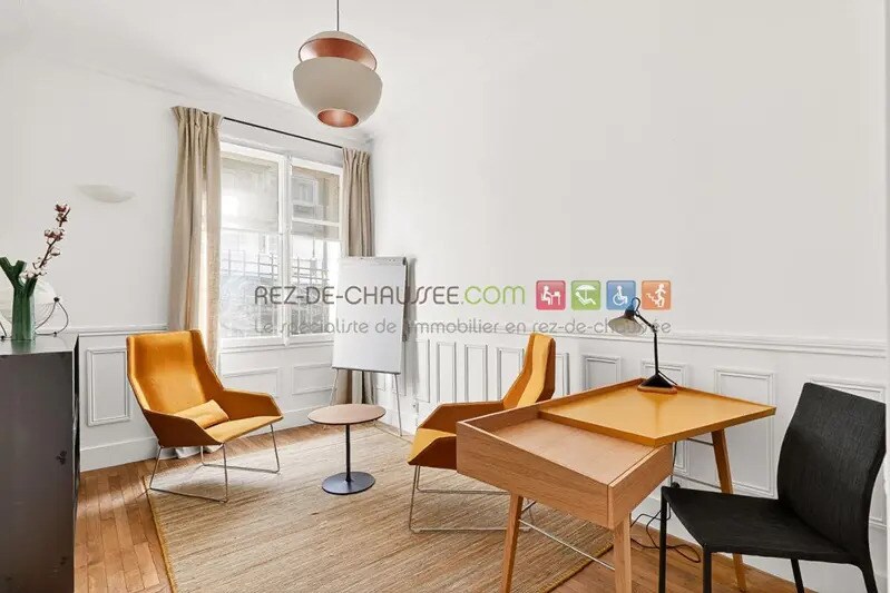Immeuble residentiel dans Paris à vendre - Photo intérieure – Image 3 sur 8