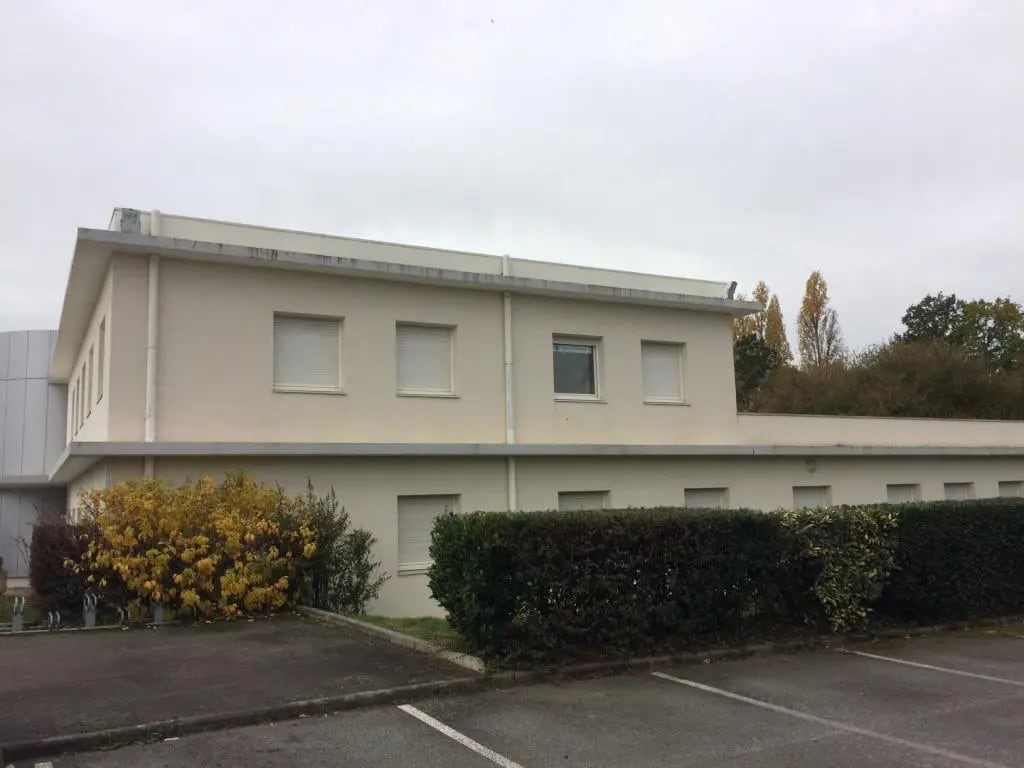 Bureau dans Vannes à louer Photo de l’immeuble– Image 1 sur 2