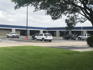 Plus de détails pour 5449 Bear Ln, Corpus Christi, TX - Différents types d’espaces à louer