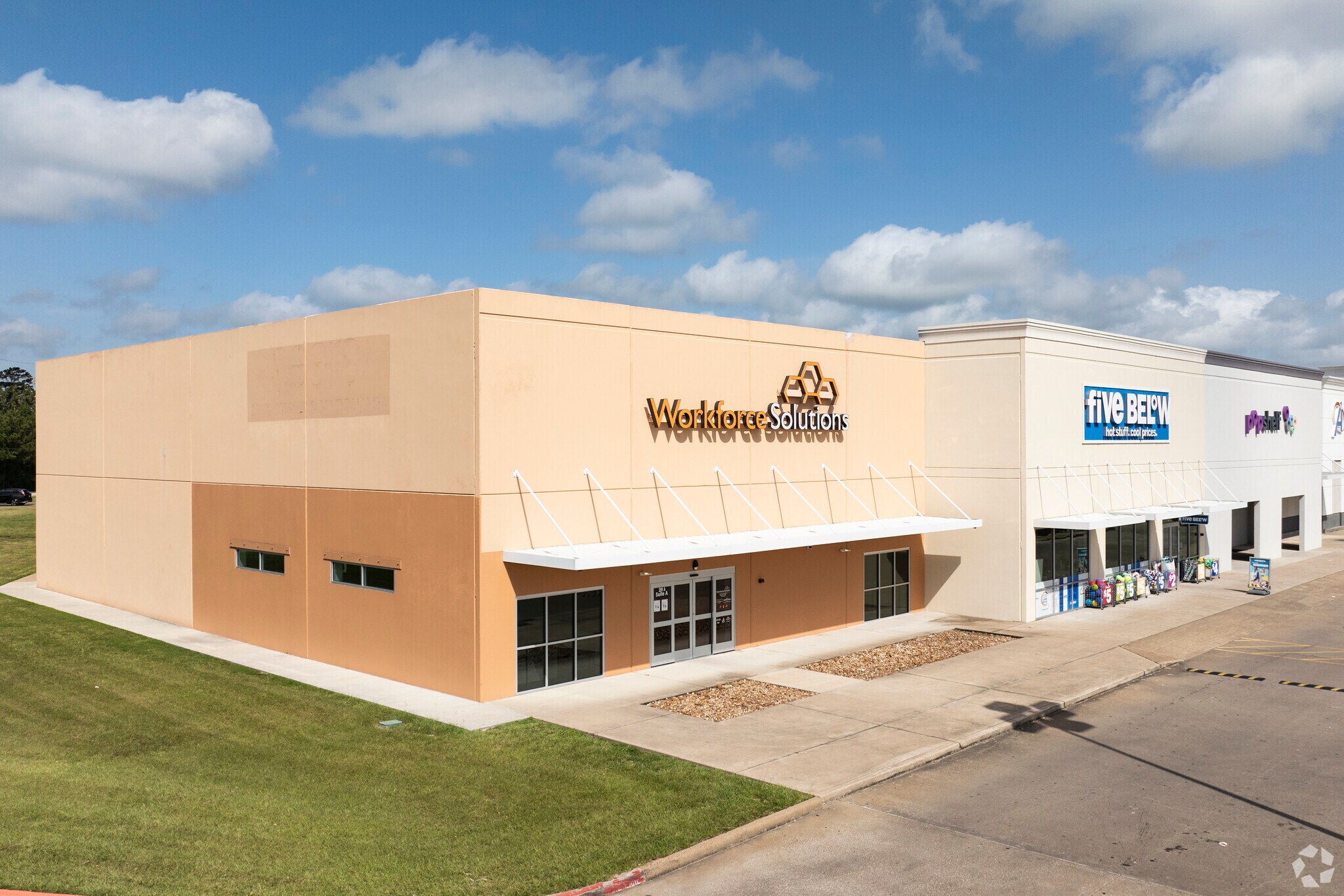 291 Interstate 45 S, Huntsville, TX à vendre Photo principale– Image 1 sur 33