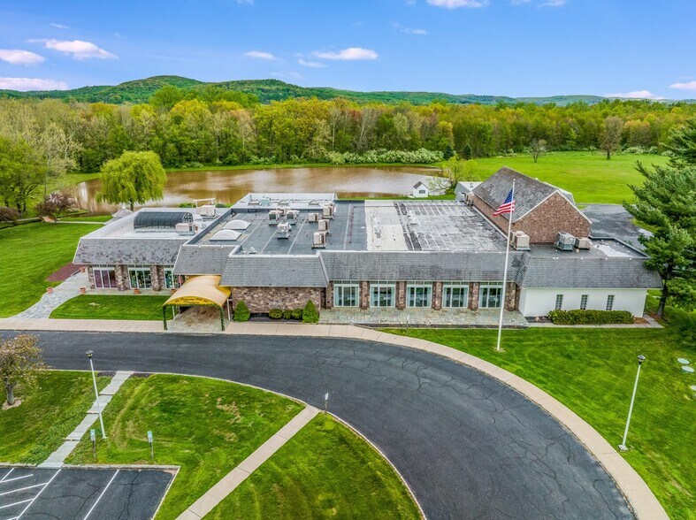 88 Route 173 W, Hampton, NJ à vendre - Photo principale – Image 1 sur 43