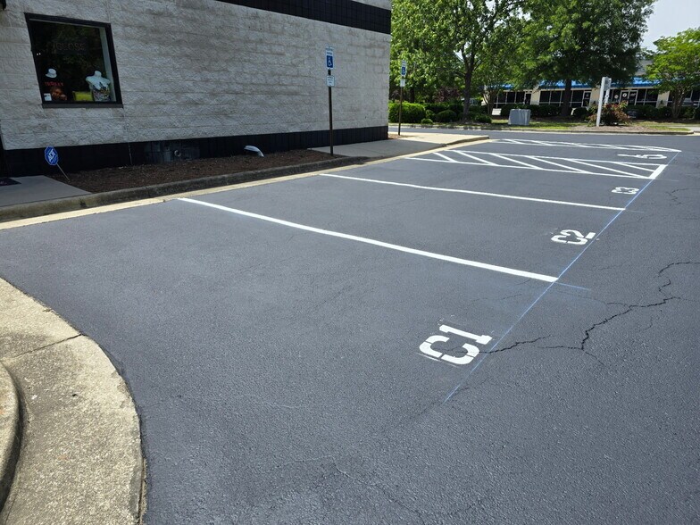 259 Venture Dr, Smithfield, NC à louer - Photo de l’immeuble – Image 3 sur 10