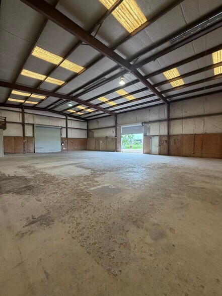 3825 FM 362 Rd, Brookshire, TX à louer - Photo de l’immeuble – Image 3 sur 10