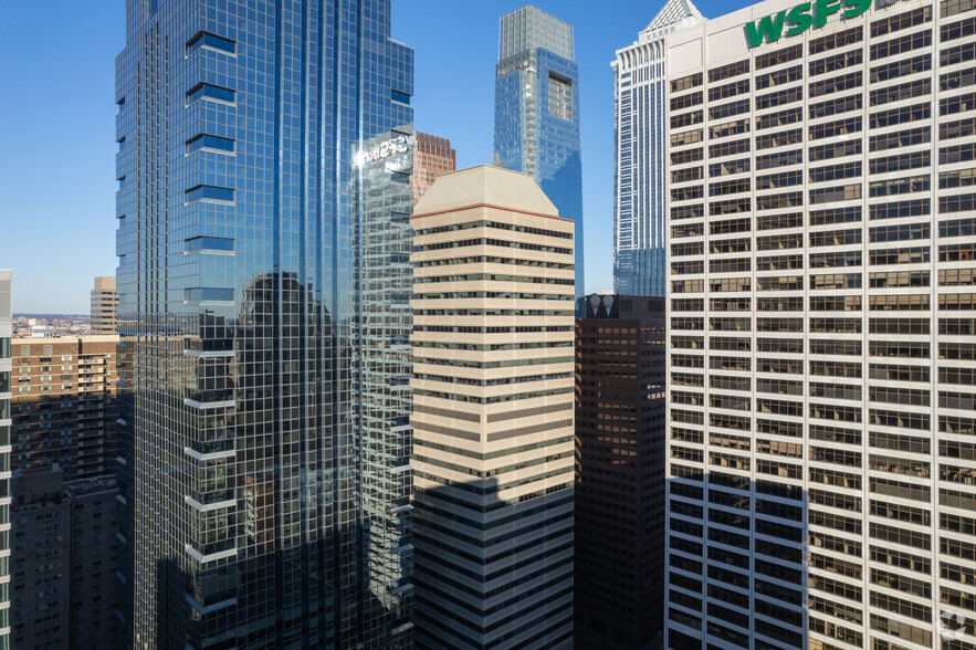 1835 Market St, Philadelphia, PA à louer - Photo de l’immeuble – Image 1 sur 33