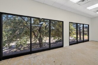 2820 E Flamingo Rd, Las Vegas, NV à louer Photo intérieure– Image 2 sur 4
