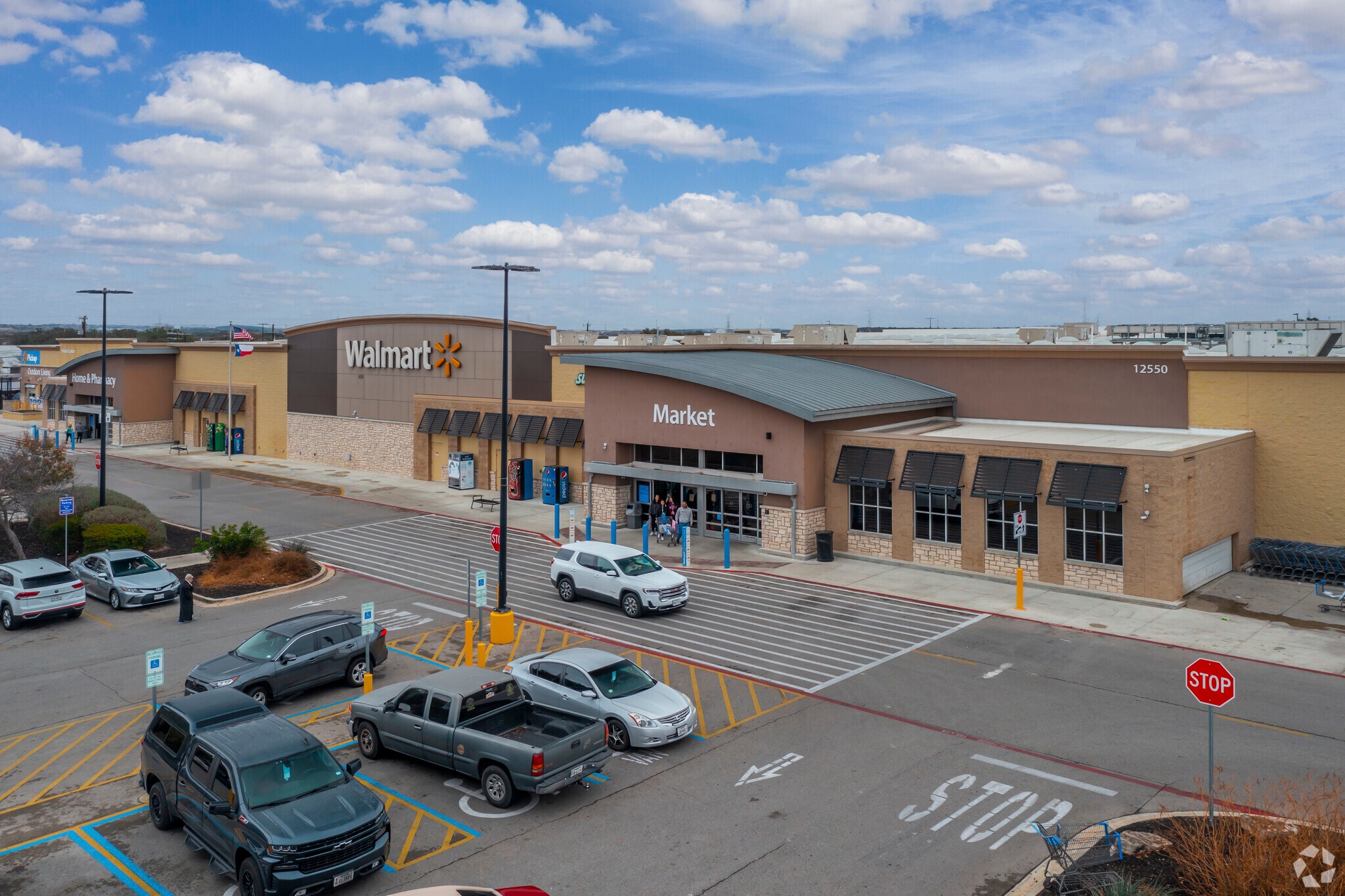 9706 Business Pky, Helotes, TX à louer Photo principale– Image 1 sur 7