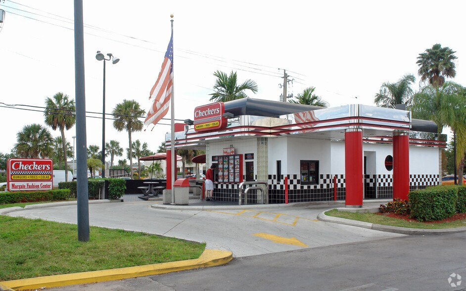 167-225 S State Road 7, Margate, FL à louer - Photo principale – Image 2 sur 8