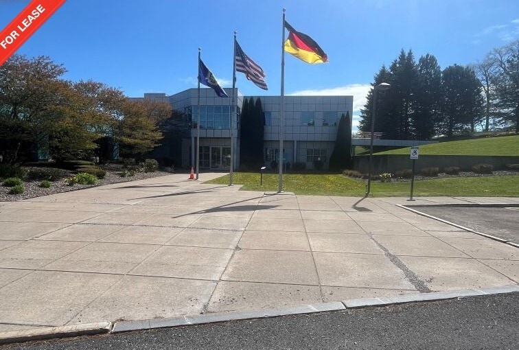 2711 US Route 20, Cazenovia, NY à louer - Photo principale – Image 1 sur 1