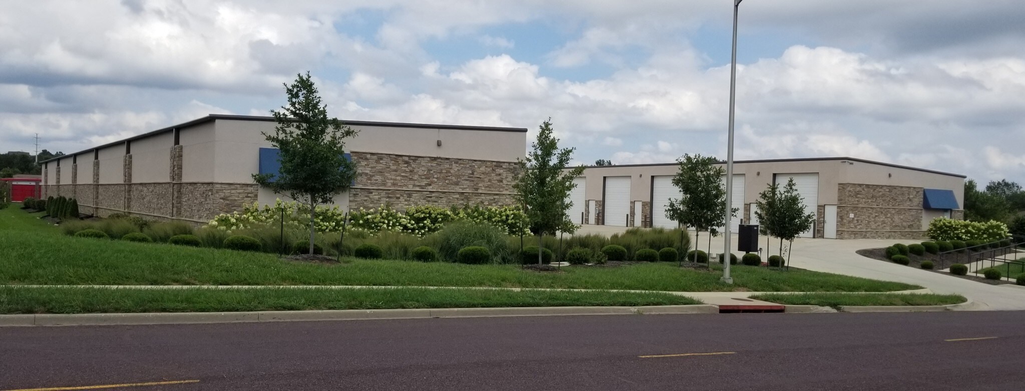 8400 W 127th St, Overland Park, KS à louer Photo de l’immeuble– Image 1 sur 9