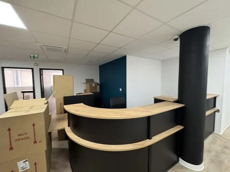 Bureau dans Mérignac à vendre - Photo de l’immeuble – Image 2 sur 8