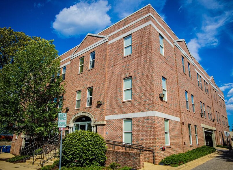 716 Giddings Ave, Annapolis, MD à louer - Photo de l’immeuble – Image 3 sur 9