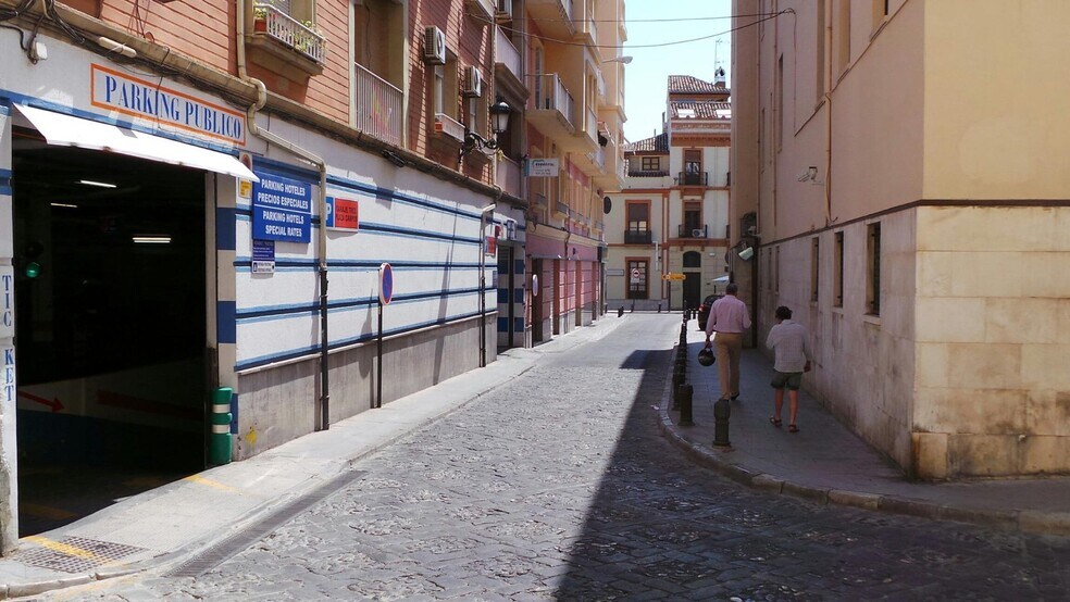 Bureau dans Granada, Granada à louer - Photo de l’immeuble – Image 3 sur 3