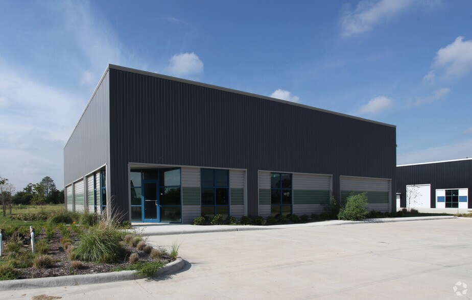 13727 FM 529 Rd, Houston, TX à louer - Photo de l’immeuble – Image 3 sur 3