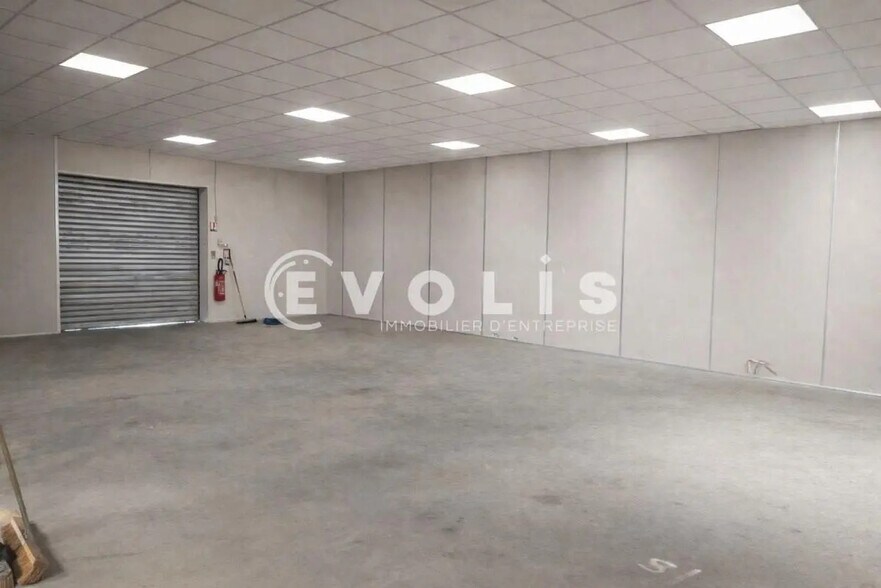 Local d’activités dans Amiens à louer - Photo intérieure – Image 2 sur 2
