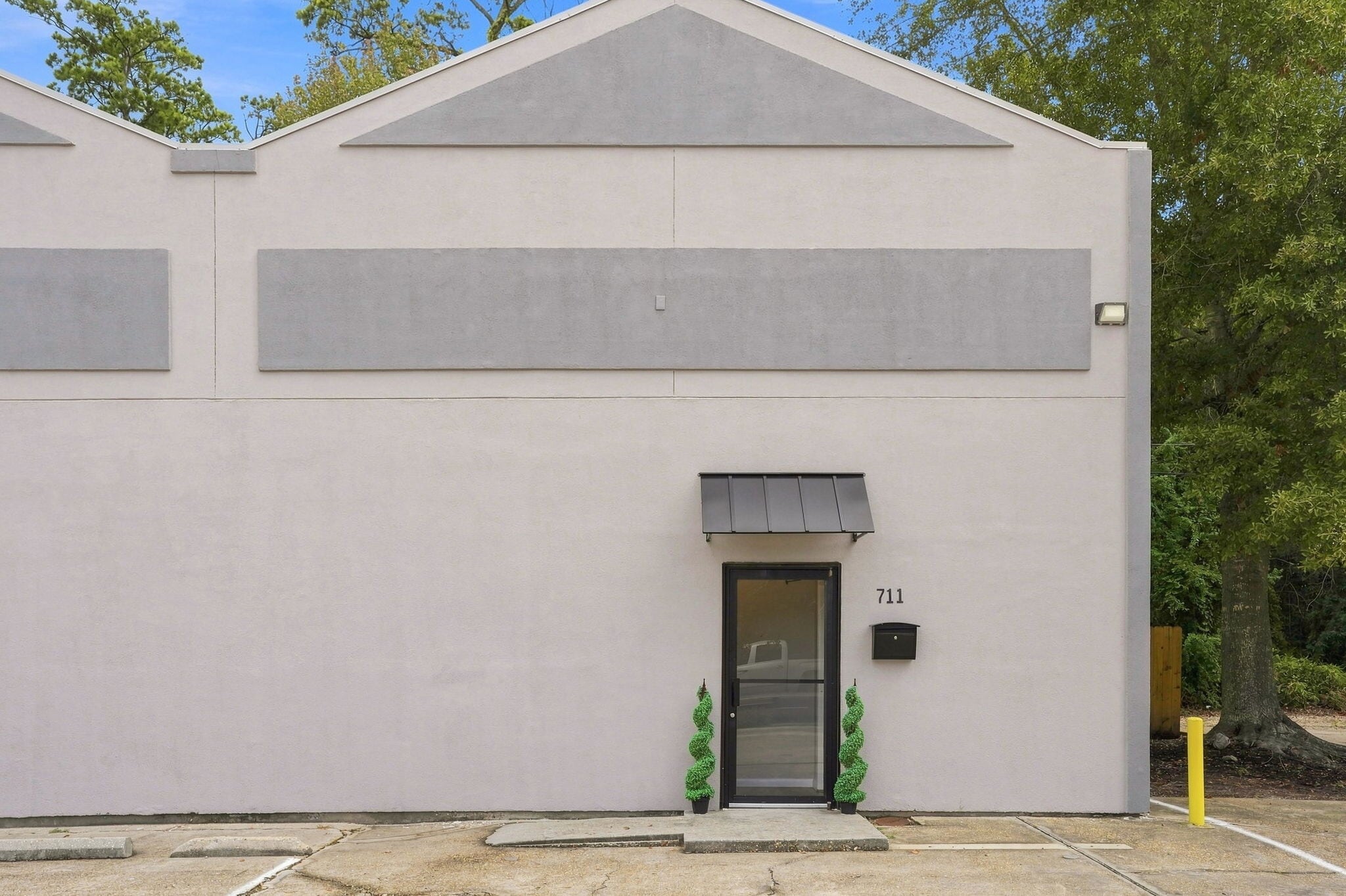 711 N Causeway Blvd, Mandeville, LA à louer Photo principale– Image 1 sur 18