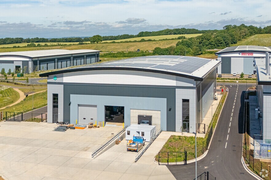 Foresters Av, Nottingham à louer - Photo de l’immeuble – Image 3 sur 20