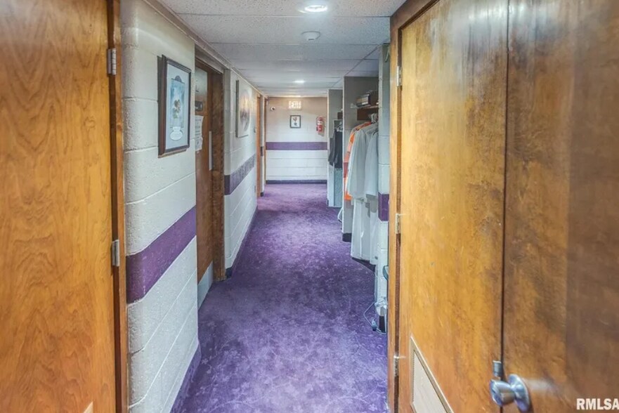 104 N Pine St, Centralia, IL à vendre - Photo intérieure – Image 3 sur 39