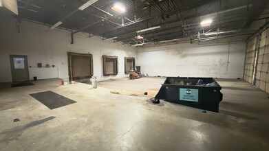 3333 East End Ave, South Chicago Heights, IL à louer Photo intérieure– Image 1 sur 7