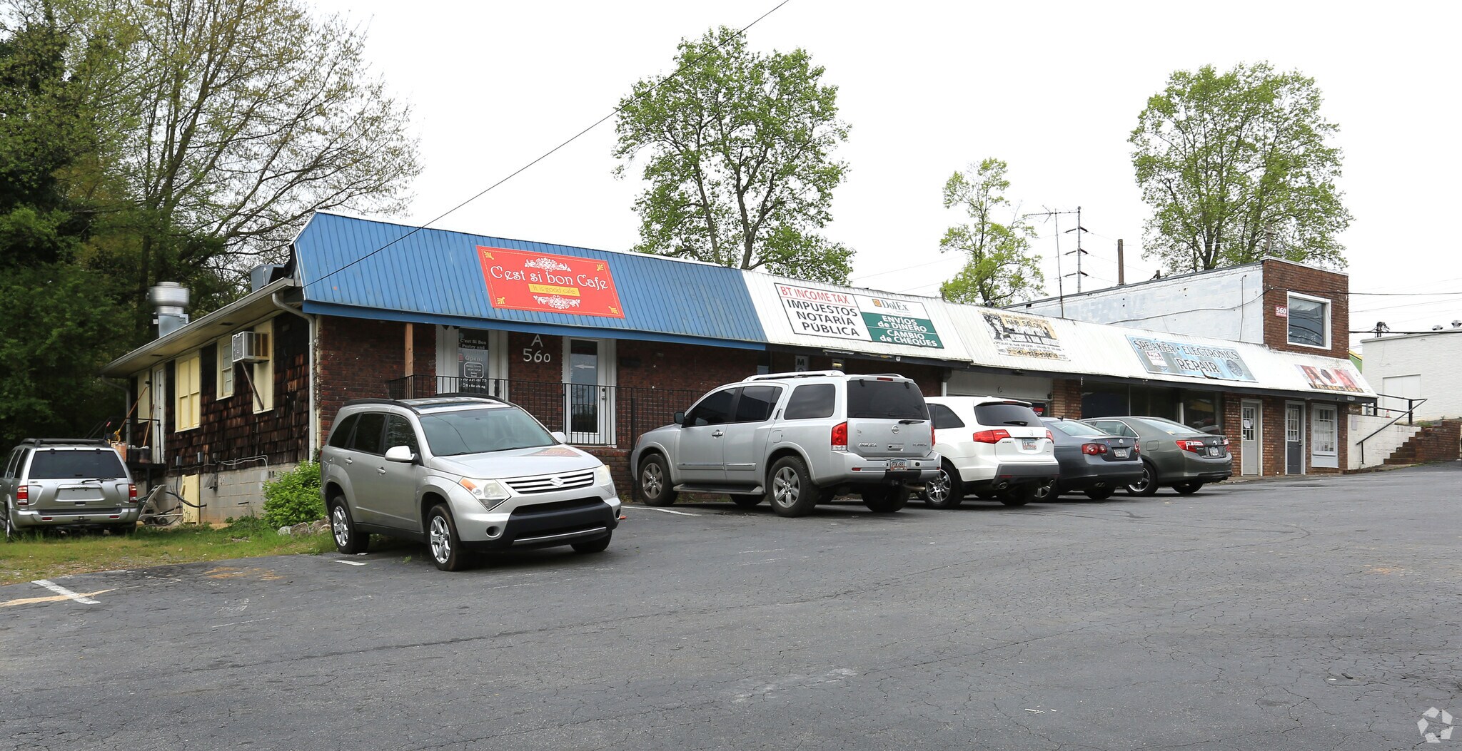 560 SE Windy Hill Rd, Smyrna, GA à vendre Photo principale– Image 1 sur 5