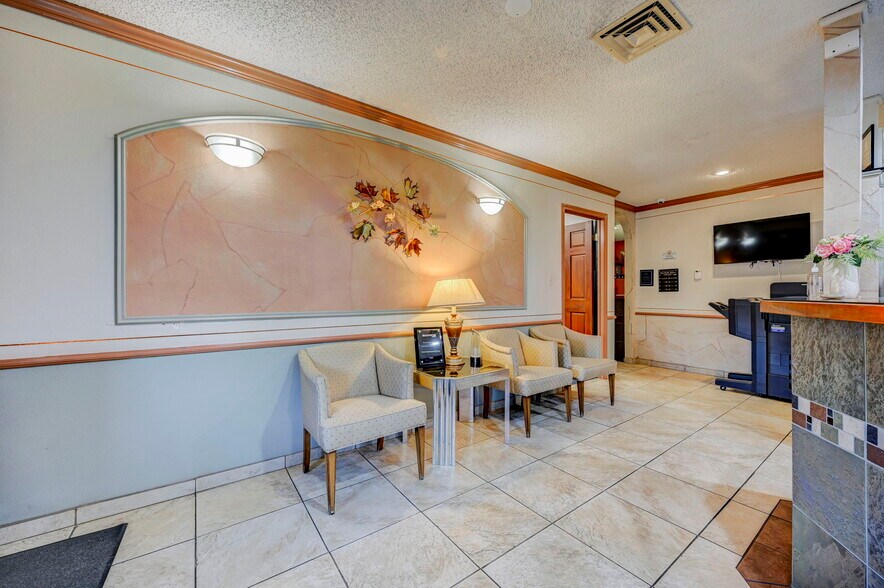311 W 24th St, Pueblo, CO à vendre - Photo de l’immeuble – Image 2 sur 71