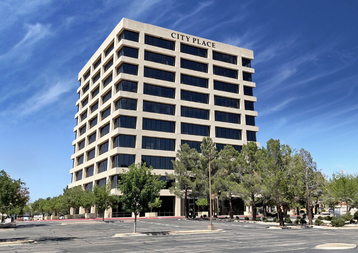 2155 Louisiana Blvd NE, Albuquerque, NM à louer Photo de l’immeuble– Image 1 sur 15