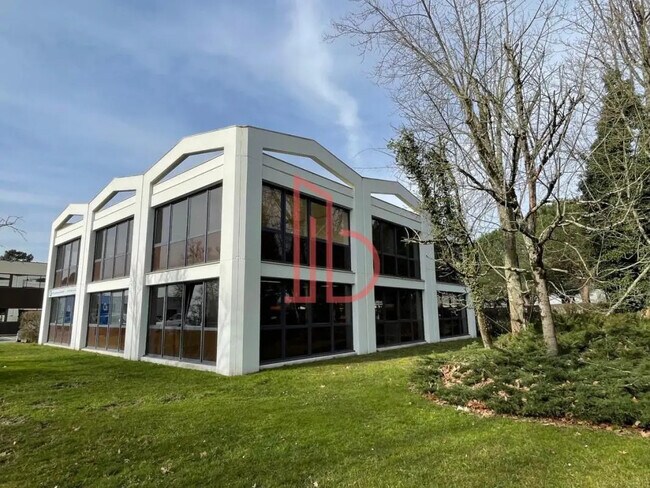 Plus de détails pour Bureau à louer