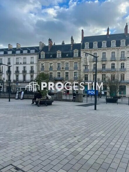 Bureau dans Dijon à louer - Photo de l’immeuble – Image 3 sur 6