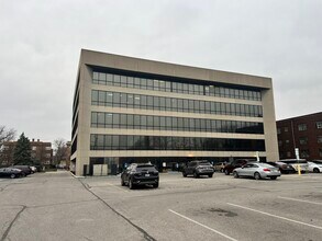 3737 N Meridian St, Indianapolis, IN à louer Photo intérieure– Image 2 sur 11