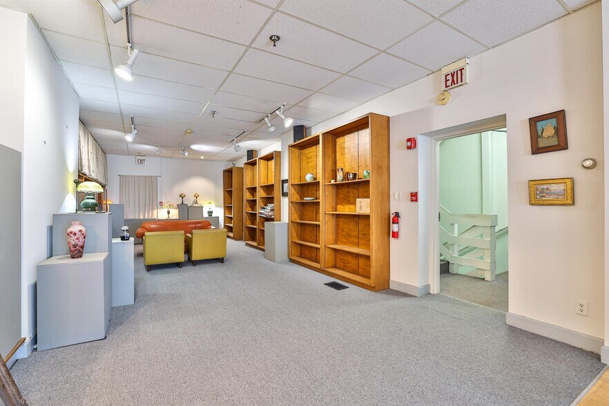 2029 Madison Rd, Cincinnati, OH à vendre - Photo de l’immeuble – Image 2 sur 34