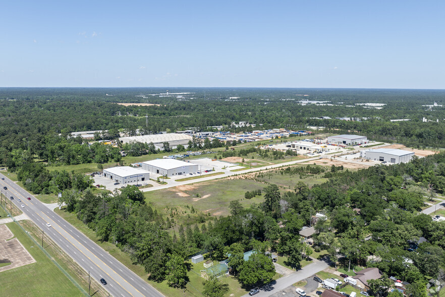 500-660 Frazier Commerce Dr, Conroe, TX à vendre - Aérien – Image 3 sur 8