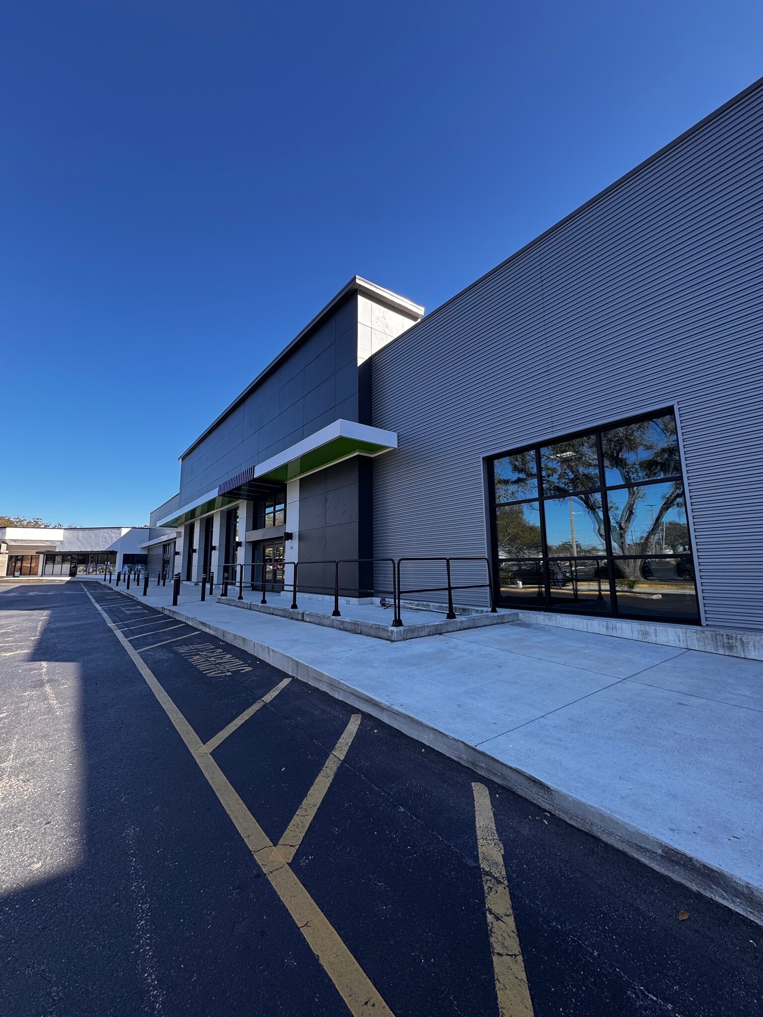 2519 N McMullen Booth Rd, Clearwater, FL à louer Photo intérieure– Image 1 sur 8