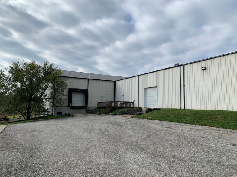 10679 Randall Ave, Aurora, IN à louer - Photo de l’immeuble – Image 2 sur 2