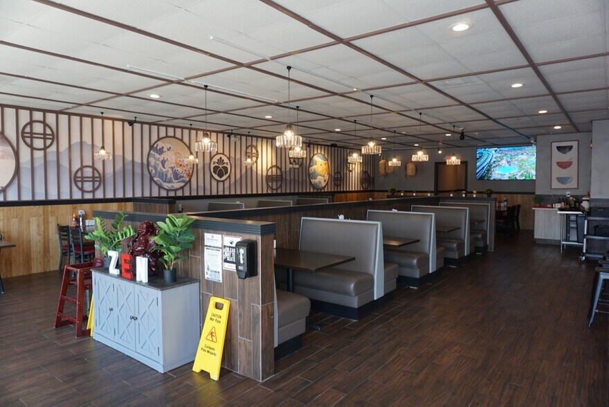 3021 W Waters Ave, Tampa, FL à vendre - Photo intérieure – Image 3 sur 16