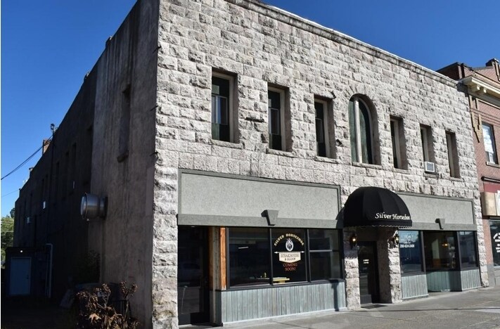 22 N Bridge St, Saint Anthony, ID à vendre - Photo de l’immeuble – Image 2 sur 14