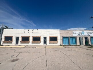 Plus de détails pour 7926 N May Ave, Oklahoma City, OK - Local commercial à louer