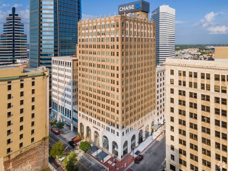 112 W Adams St, Jacksonville, FL à louer - Photo de l’immeuble – Image 2 sur 16