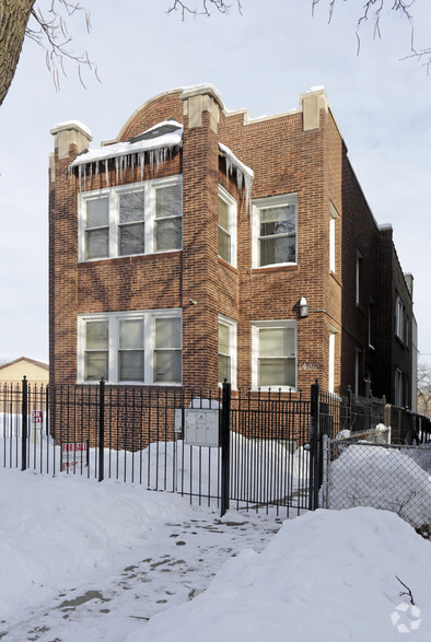 1426 E 66th Pl, Chicago, IL à vendre - Photo de l’immeuble – Image 2 sur 3