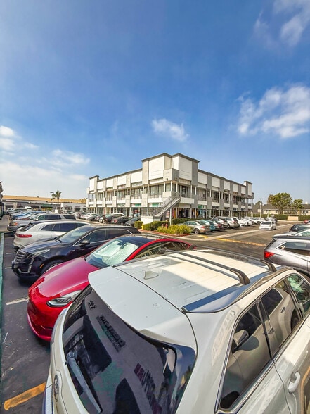 9902-9978 Bolsa Ave, Westminster, CA à louer - Photo de l’immeuble – Image 1 sur 7