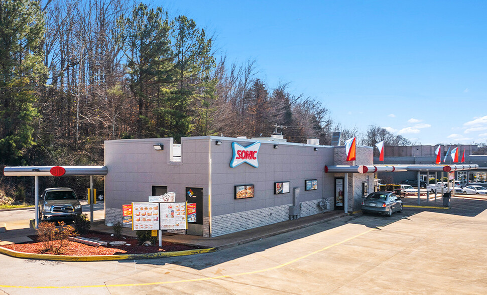 224 Dexter L. Wood Memorial, Waynesboro, TN à vendre - Photo principale – Image 1 sur 1