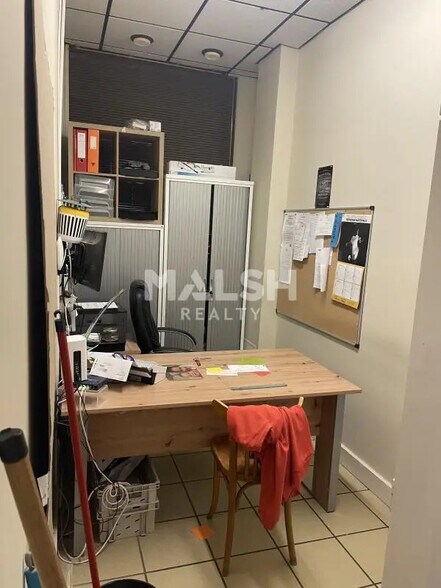 Local commercial dans Villette-de-Vienne à louer - Photo intérieure – Image 2 sur 3