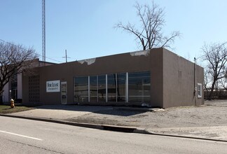 Plus de détails pour 318 Illinois Ave, Maumee, OH - Local commercial à louer