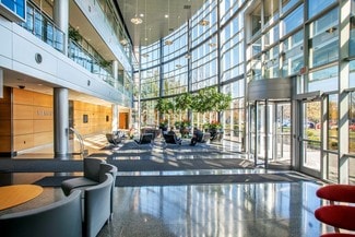 Plus de détails pour 13640-13690 Riverport Dr, Maryland Heights, MO - Bureau à vendre