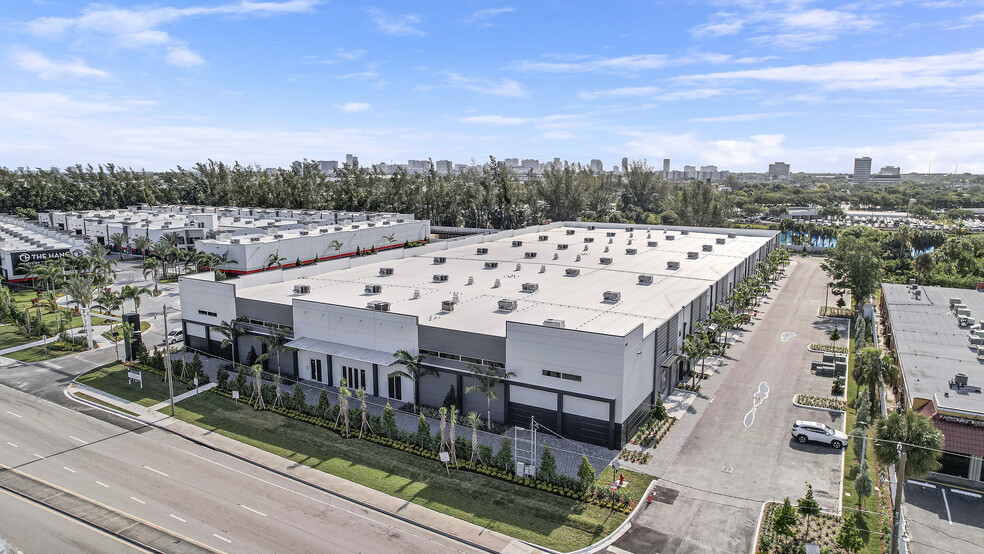 1114 N Congress Ave, West Palm Beach, FL à vendre - Photo de l’immeuble – Image 2 sur 15