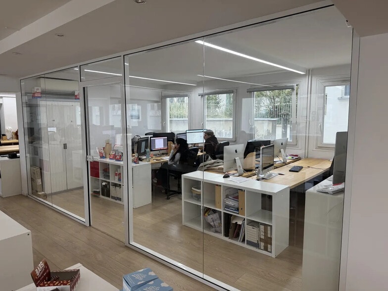 25 Rue De Ponthieu, Paris à louer - Photo intérieure – Image 2 sur 6