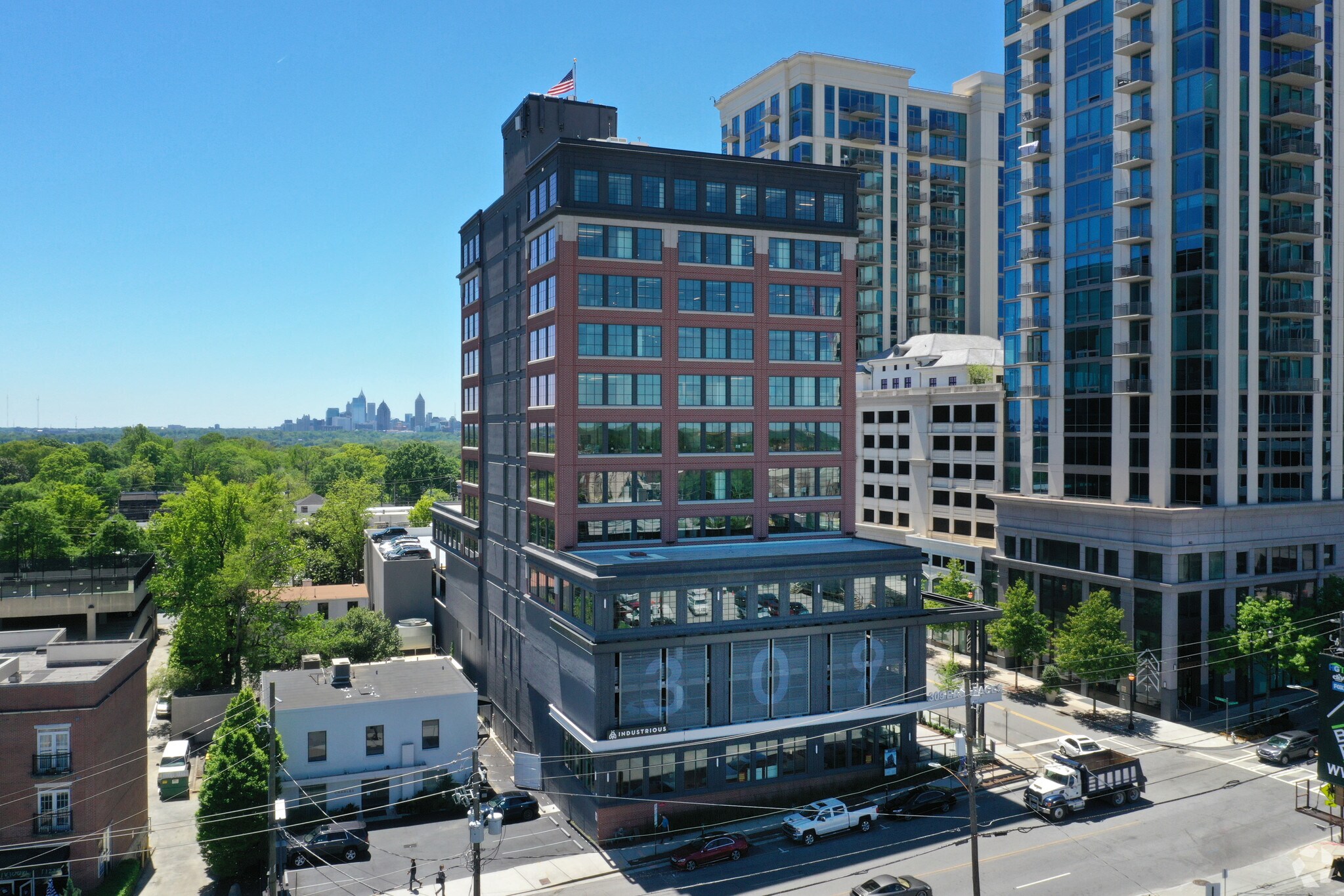 309 E Paces Ferry Rd NE, Atlanta, GA à louer Photo principale– Image 1 sur 16