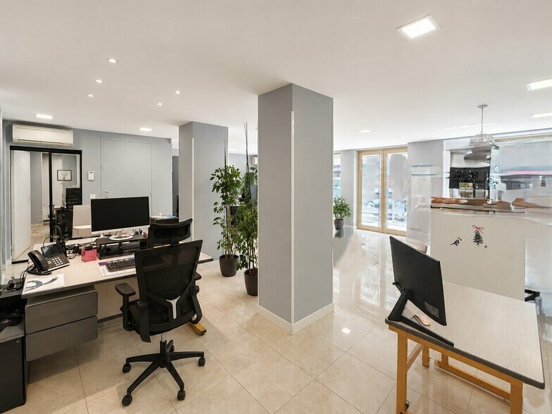 Local commercial dans Cagnes Sur Mer à louer - Photo intérieure – Image 1 sur 6
