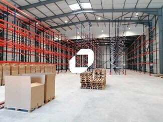 Plus de détails pour Bureau, Industriel/Logistique à louer