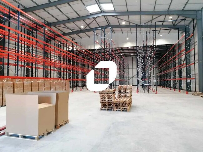 Plus de détails pour Bureau, Industriel/Logistique à louer